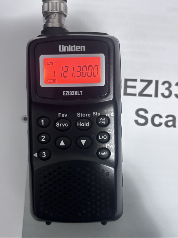 Uniden EZI33xlt brough band receiver
