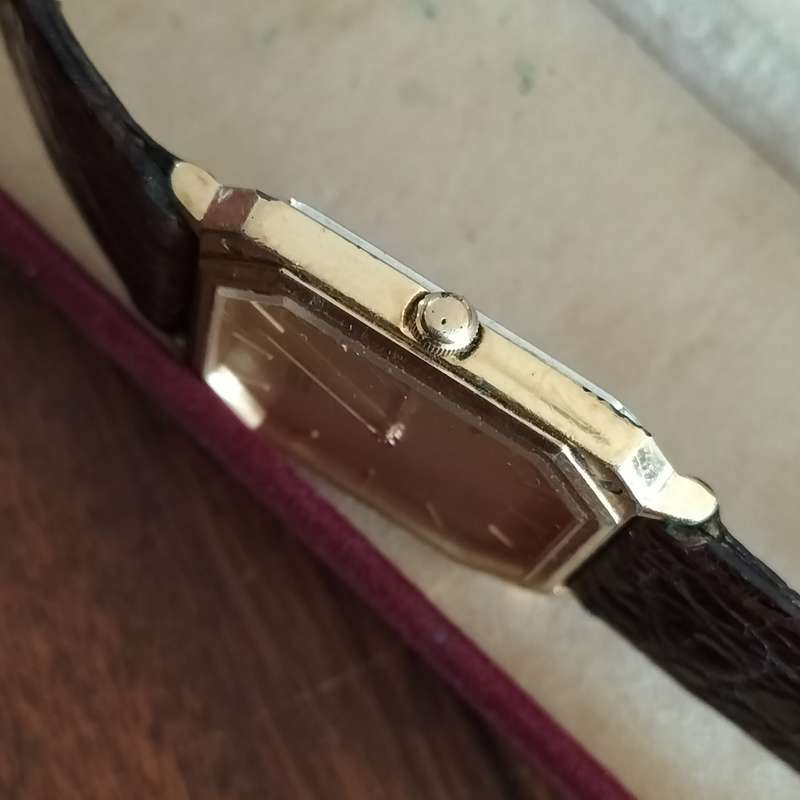 VINTAGE SEIKO MEN'S WATCH.