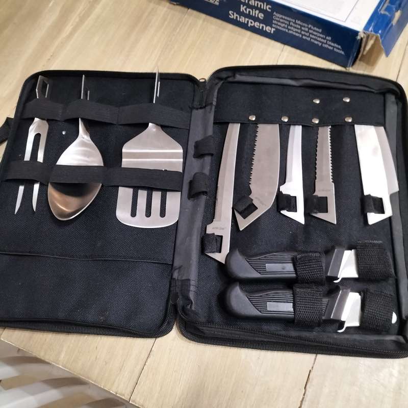 ULTRA-EDGE BLADE CHANGER KNIFE SET, TWO CERAMIC KNIFE SHARPENER. RARE.