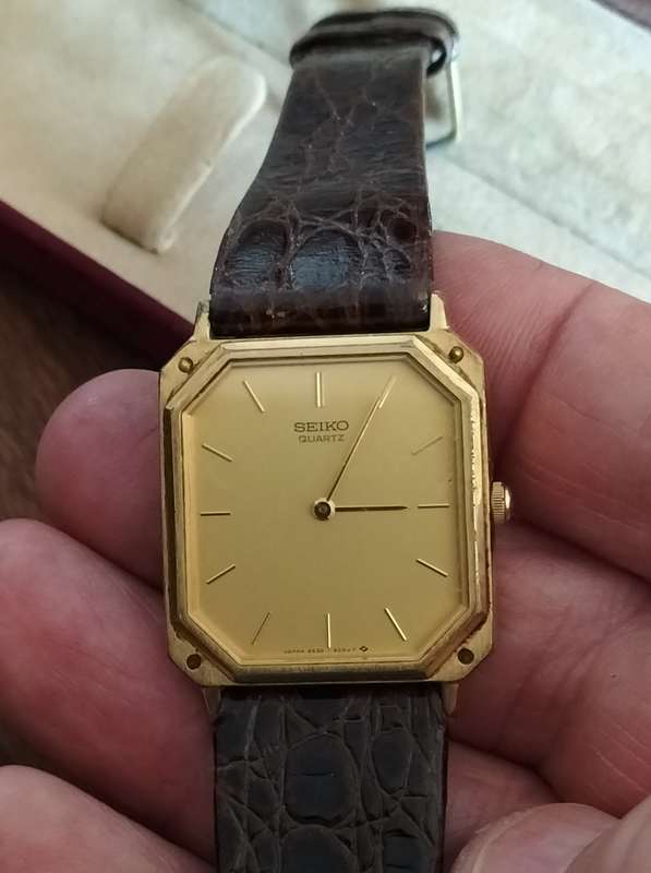 VINTAGE SEIKO MEN'S WATCH.