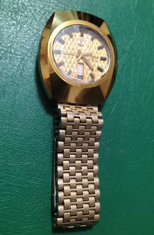 RADO MEN'S SWISS MADE WATCH.