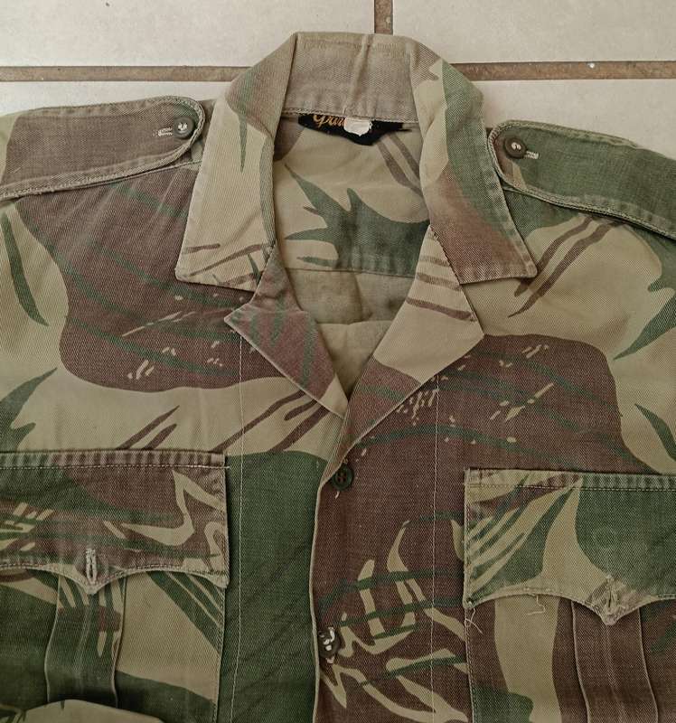RHODESIA ARMY LONG SLEEVE SHIRT.