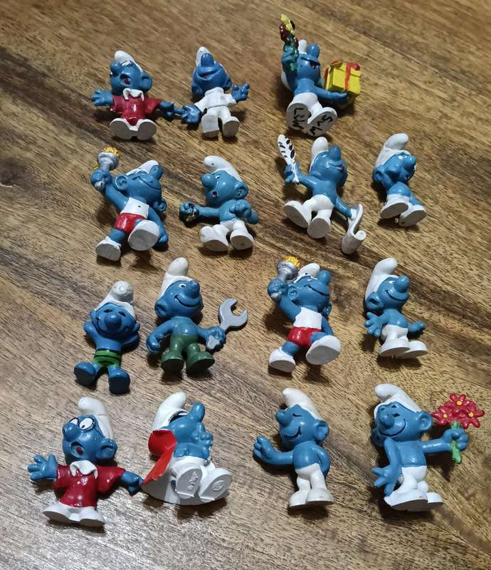 15 SMURFS COLLECTION.