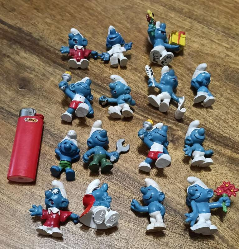 15 SMURFS COLLECTION.