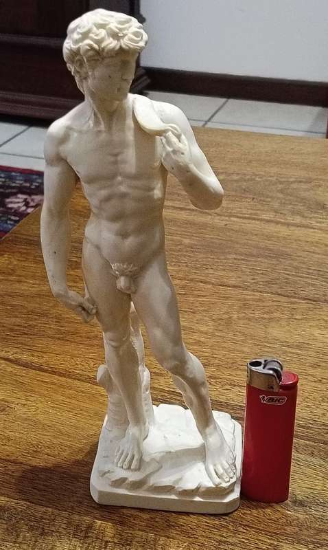 STATUE OF "DAVID".  COMPOSITE RESIN. SANTINI.