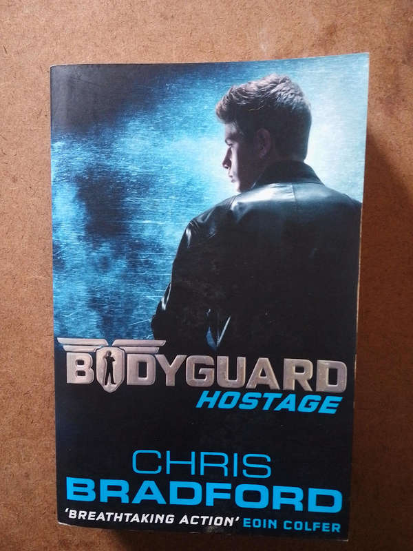 Chris Bradford - Bodyguard hostage
