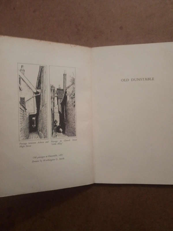 Old Dunstable - a collection of 110 Pictures