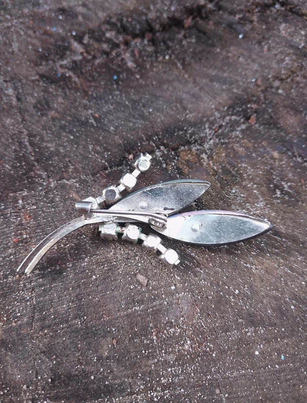 Mother of pearl shell leave and AB rhinestone Brooch