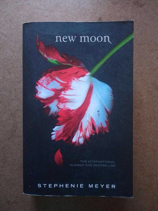 Stephenie Meyer - New Moon