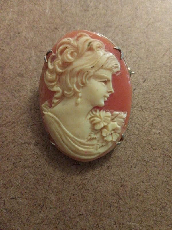 Cameo brooch / pendant