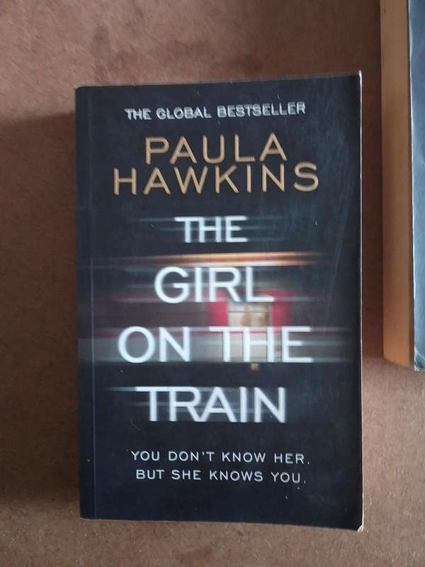 Paula Hawkins - The Girl on the Train