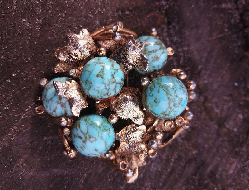 Vintage Czech blue Hubble stones Brooch