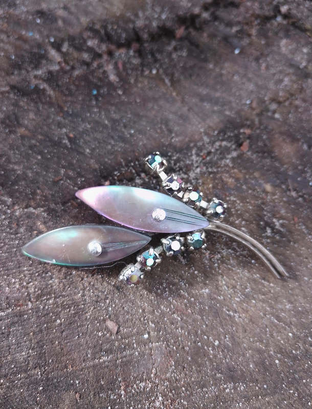 Mother of pearl shell leave and AB rhinestone Brooch