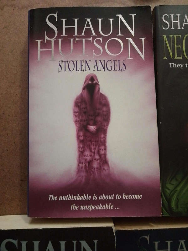 Shaun Hutson - 5 books