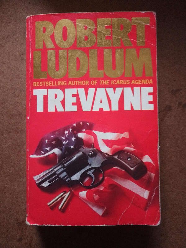 Robert Ludlum - Trevayne
