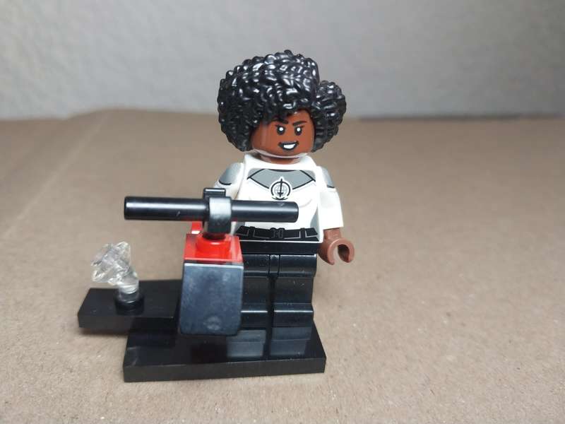 LEGO Monica Rambeau, Marvel Studios, Series 1 (Complete Set with Stand and Accessories)