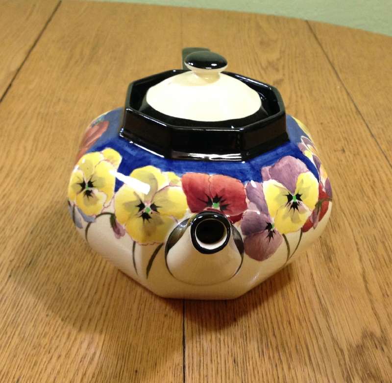 ROYAL DOULTON PANSIES TEAPOT & LID - D4049 - ENGLAND - 1917-30 - STUNNING!!!!