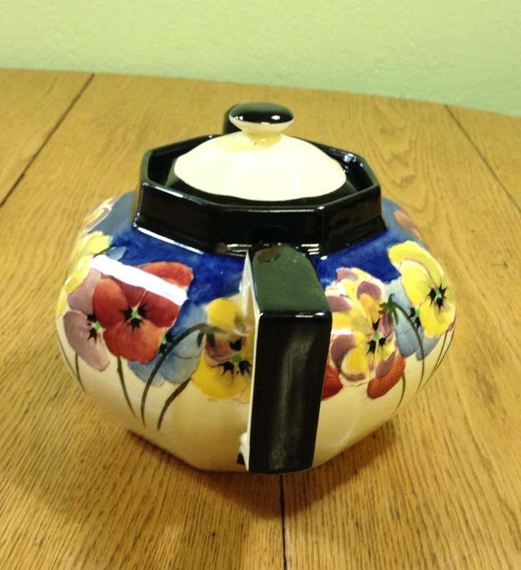 ROYAL DOULTON PANSIES TEAPOT & LID - D4049 - ENGLAND - 1917-30 - STUNNING!!!!