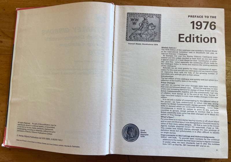 Stanley Gibbons British Commonwealth Stamp Catalogue 1976 - 890 pages