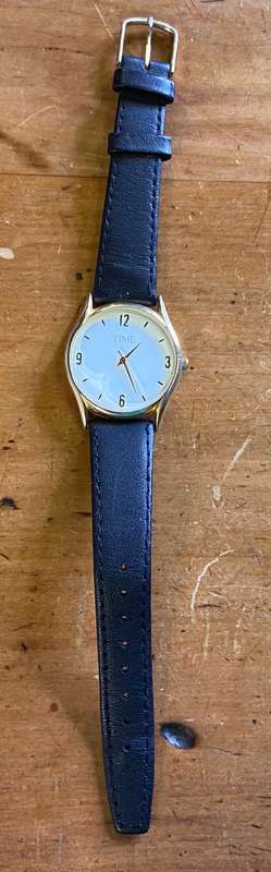 TIME WRIST WATCH - MENS Wristwatch - GENUINE LEATHER STRAP - STAINLESS STEEL BACK - QUALITY MOVEMENT
