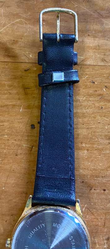 TIME WRIST WATCH - MENS Wristwatch - GENUINE LEATHER STRAP - STAINLESS STEEL BACK - QUALITY MOVEMENT