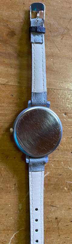 DAN-TT WRIST WATCH - LADIES / MENS Wristwatch - GREY STRAP - QUARTZ - NEW BATTERY!