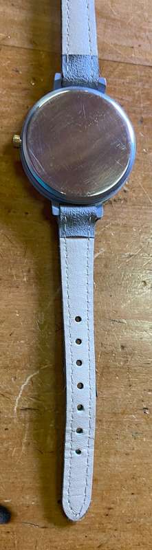 DAN-TT WRIST WATCH - LADIES / MENS Wristwatch - GREY STRAP - QUARTZ - NEW BATTERY!