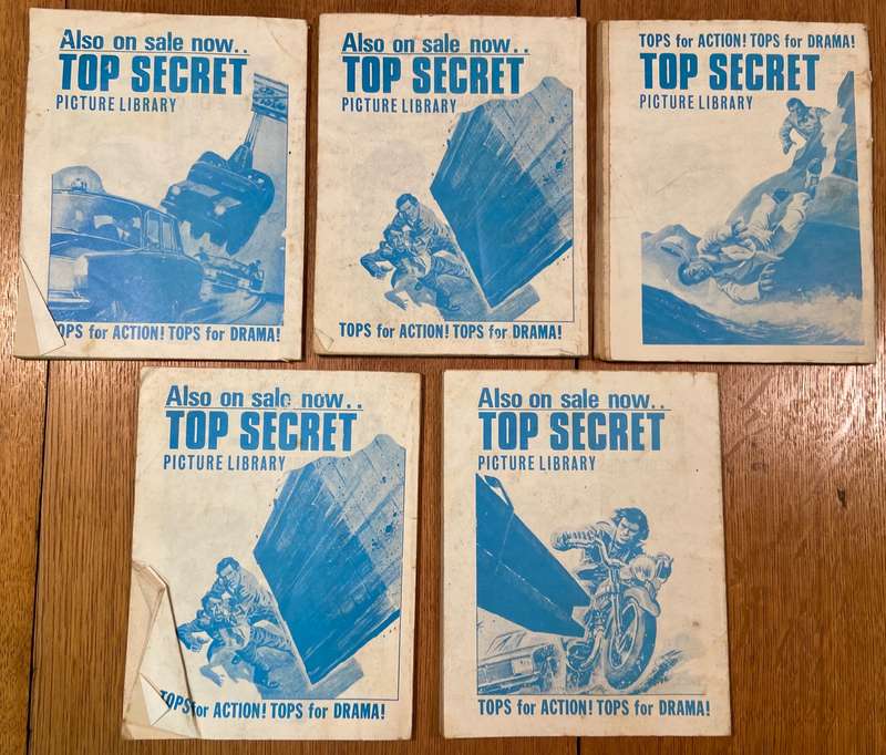 WAR PICTURE LIBRARY COMICS x 5 - No. 1055, 1057, 1065, 1090 + 1.