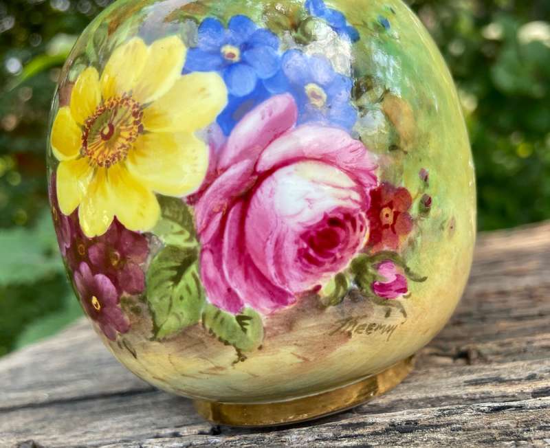 ROYAL WORCESTER BULBOUS VASE - ENGLAND - ROSES FLOWER FLORAL - JOHN FREEMAN 1935 - 2491 - STUNNING!!