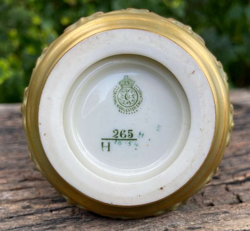 ROYAL WORCESTER POTPOURRI JAR LIDDED - HADLEY ROSES - 1911 - 265 H - UNSIGNED FLORAL - STUNNING!!