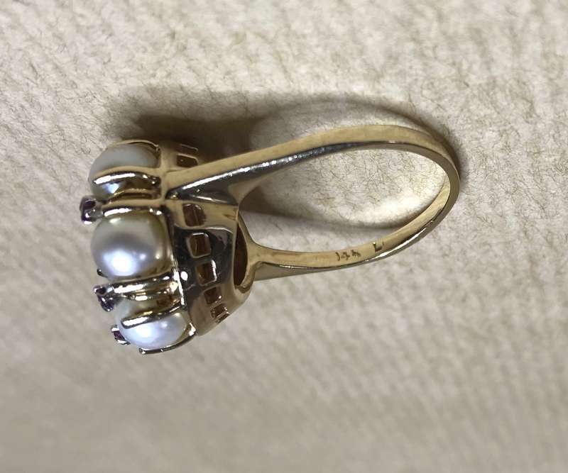 PEARL CLUSTER AND RUBY RING 14ct GOLD 14K GORGEOUS!!!! HAVE A LOOK!! BRITISH SIZE Q US SIZE 8.2 9,9g