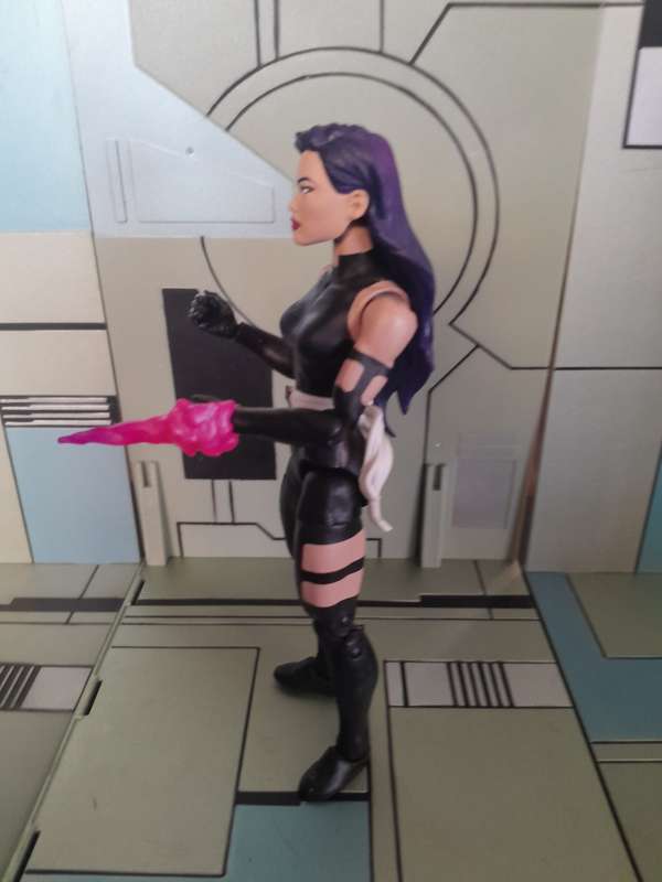 Marvel Legends Psylocke X-Force Version