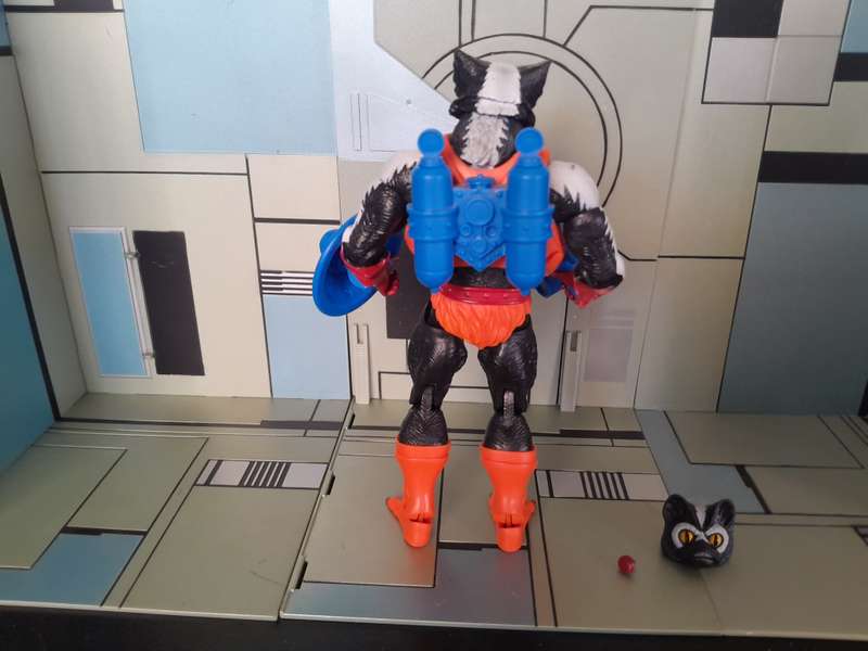 Masters of the Universe Classics Stinkor  Loose Figures With Accesories