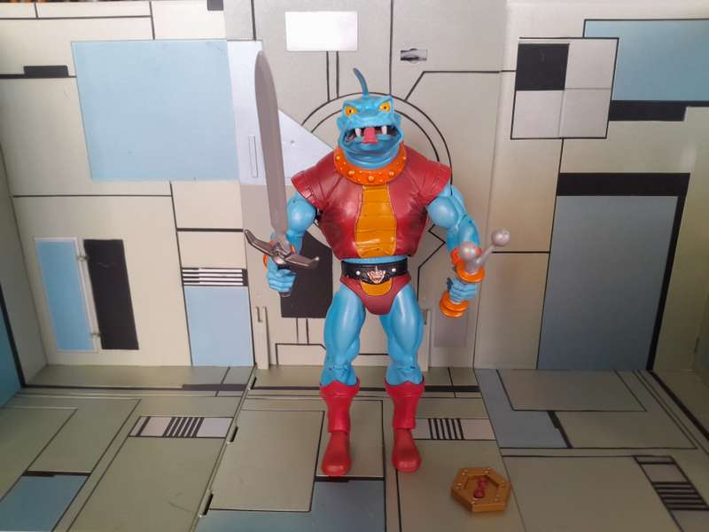Masters of the Universe Classics Fang Man Loose Figure With Accesories
