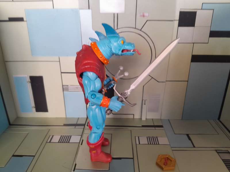 Masters of the Universe Classics Fang Man Loose Figure With Accesories
