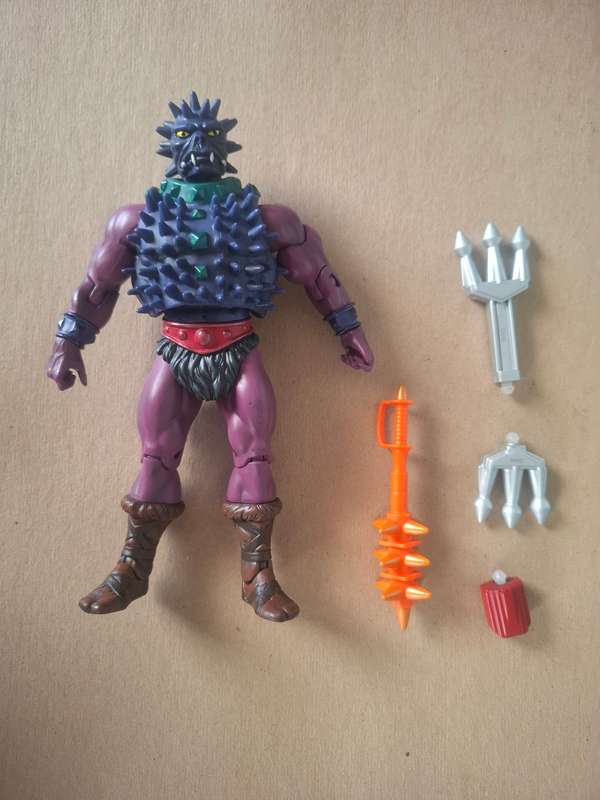 Masters of the Universe Classics Spikor  Loose Figures With Accesories