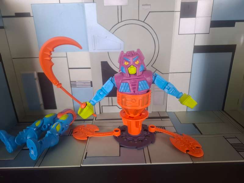 Masters of the Universe Classics Twistoid  Loose Figures With Accessories