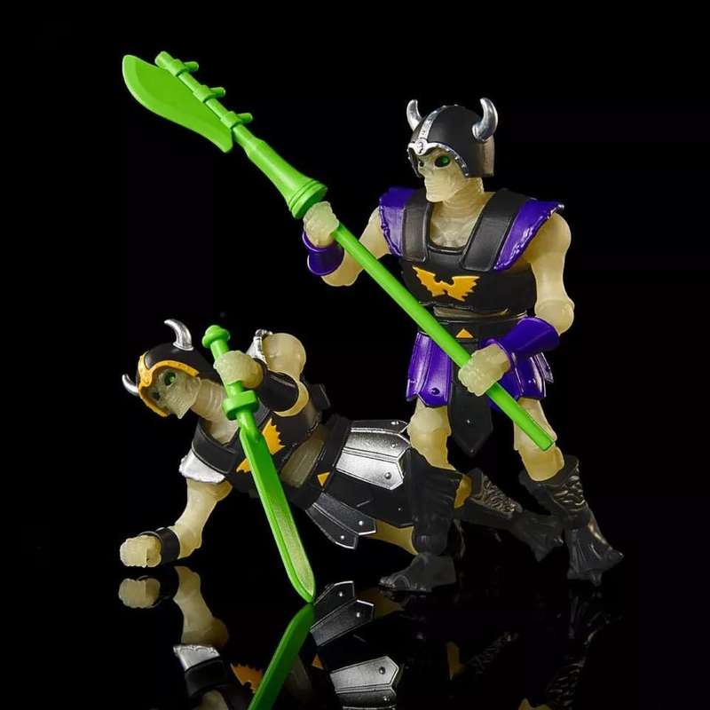 Masters of the Universe Origins Skeleton (Glow in the Dark!) Warriors Mint on Card