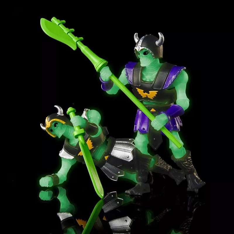 Masters of the Universe Origins Skeleton (Glow in the Dark!) Warriors Mint on Card