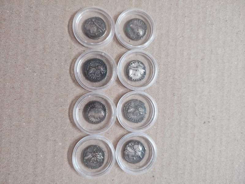 Selection of 8 ROMAN SILVER COINS