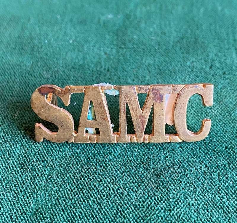 SA MEDICAL CORPS TITLE-WORN WW1- 2 LUGS