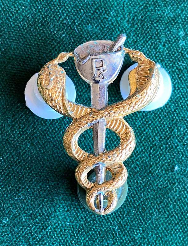 SA MEDICAL SERVICES BI-METAL BREAST BADGE-WORN BY CHEMIST'S- 3 PINS