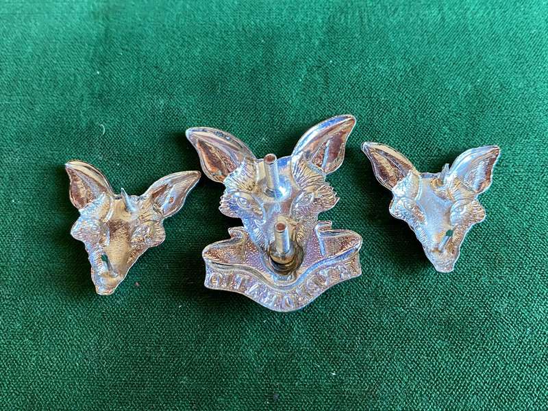 INTELLIGENCE CORPS CHROME CAP AND COLLARS-LUGS + PINS INTACT