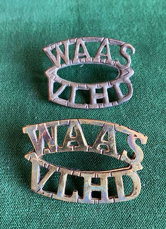 WOMANS AUXILIARY SHOULDER TITLE PAIR-WORN DURING WW2-LUGS COMPLETE