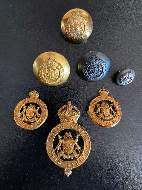 SA INSTRUCTIONAL CORPS CAP,COLLARS AND 4 BUTTONS(Z TYPE) SOLD TOGETHER-WORN 1913-1922-LUGS INTACT