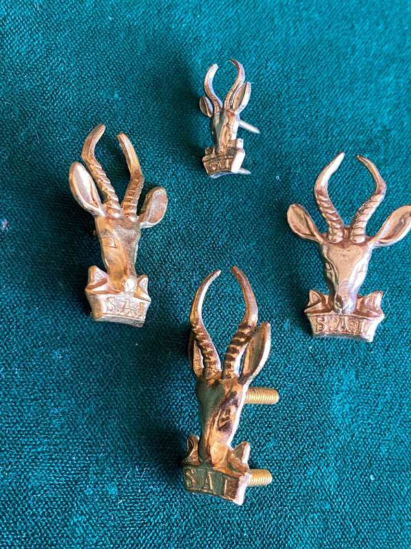 SA INFANTRY CORPS BERET COLLARS AND ONE MESS DRESS COLLAR BADGES-GILT-LATER VERSION-ONE PIN MISSING