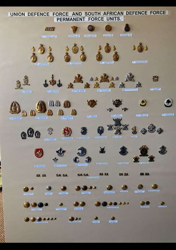 SA ARMY WOMAN'S COLLEGE CAP AND 2 COLLARS-APPROVED 1978-LUGS + PINS INTACT