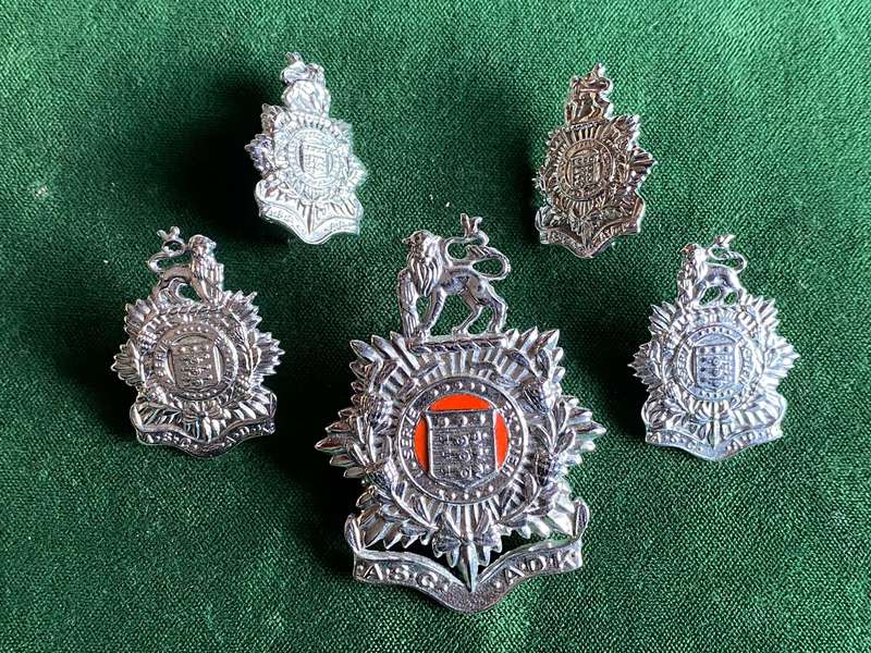 ADMIN SERVICES CORPS CHROME CAP, COLLARS AND MESS DRESS COLLARS-WORN 1976-1977-LUGS + PINS INTACT
