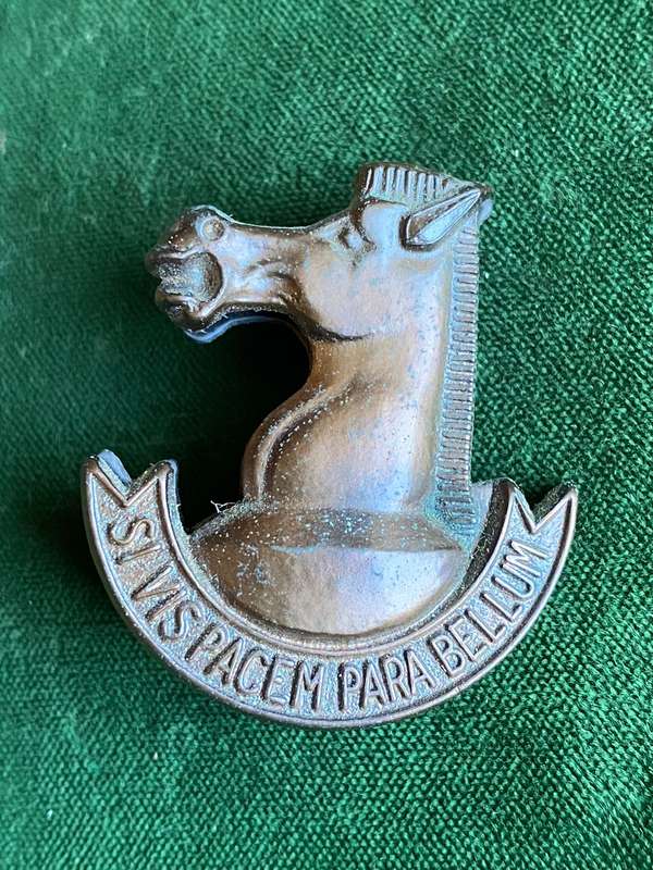 ARMY BATTLE SCHOOL-BRONZE CAP BADGE-APPROVED IN 1987- 2 LUGS