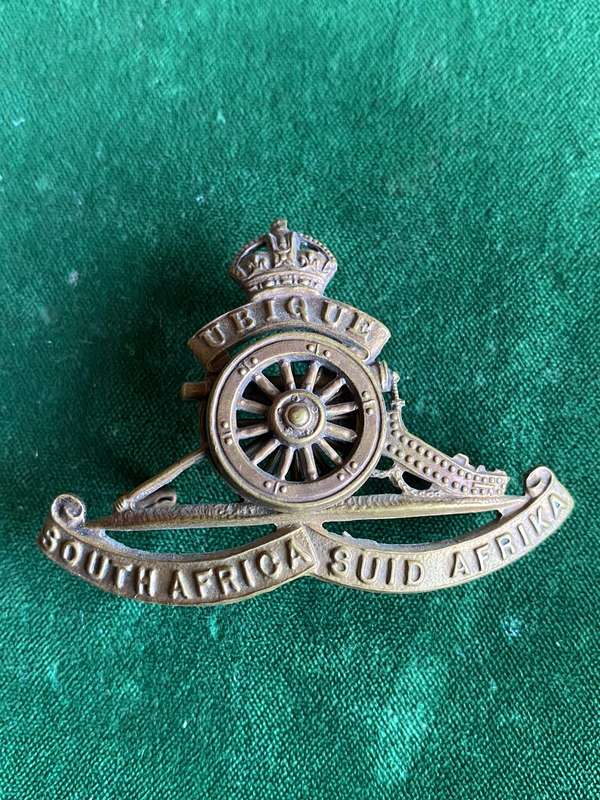 SA ARTILLERY DOUBLE/LOOSE WHEEL CAP BADGE-WORN 1926-1959- 3 LUGS